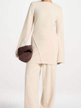 Veiled Fuzzy Mink Tunic Sweater - Off White Size XL